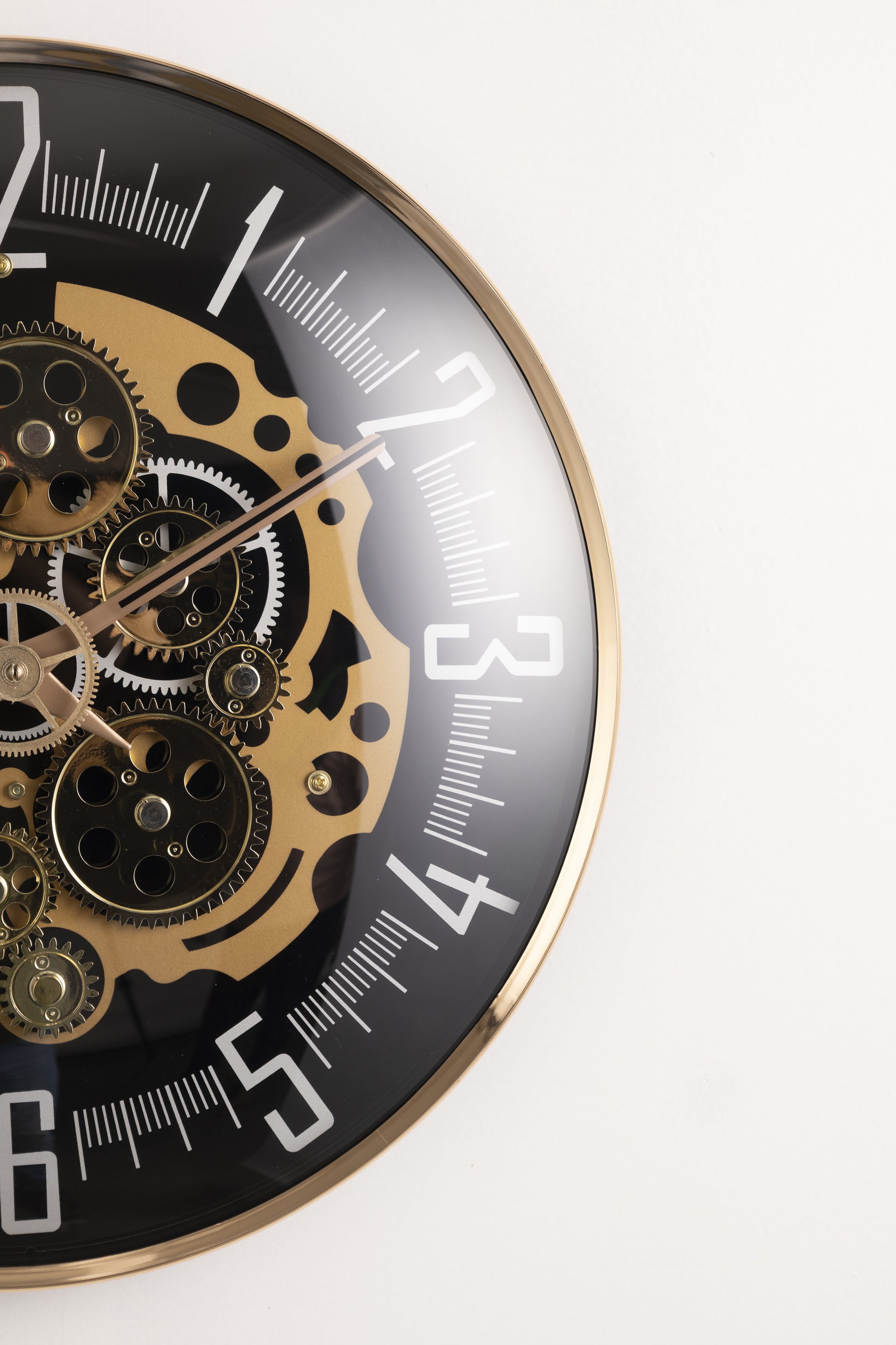 Vintage Vanguard Luxury Wall Clock With Moving Gear Mechanism